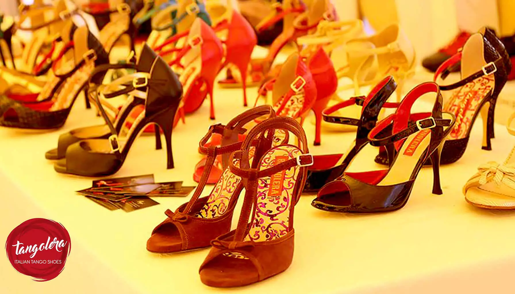 Scurt Ghid: Cum sa Alegi Pantofii Perfecti pentru Tango